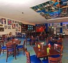 Hotel-Ocean-Blue-And-Sand-Bar